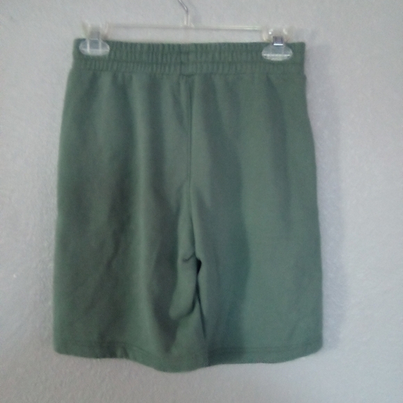 Abercrombie Green Shorts - Picture 2 of 3